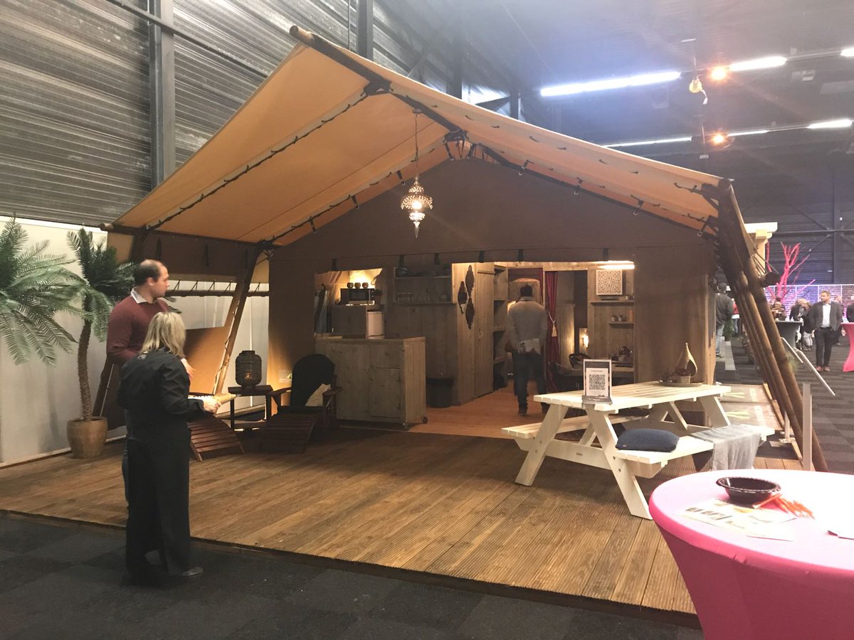 Gister was <a href="/RichardOtten/">Richard Otten</a> namens Glamping.nl op de Recreatie Vakbeurs in Hardenberg. Dé vakbeurs voor verblijfsrecreatie. Meer hierover lees je op het blog > goo.gl/JCvd2t