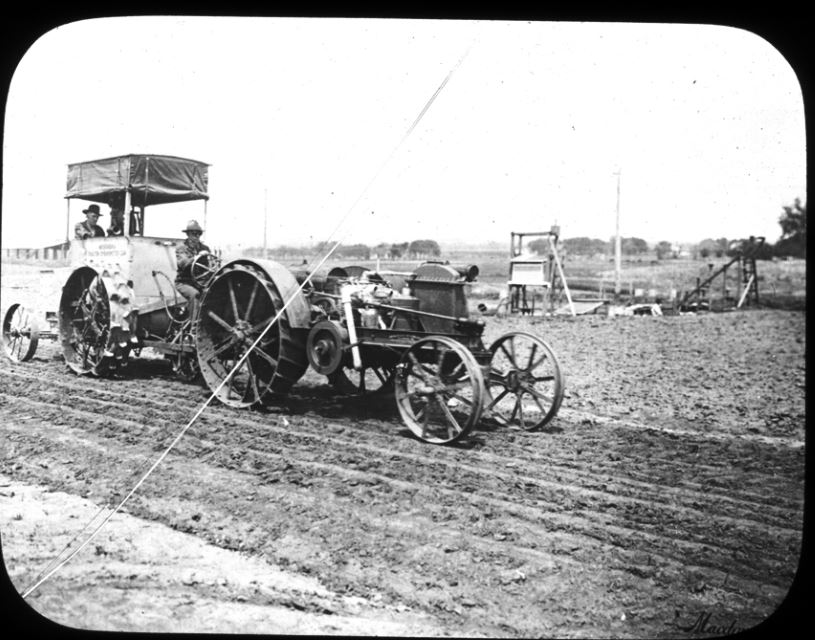 UNLarchives's tweet photo. #UNLTractorTuesday: Hey #tractor fans! Check out this view of the first Nebraska Tractor Test Lab "bathtub" test car with a roof! #TractorTuesday #antiquetractors @UNL_IANR @NebEngineering https://t.co/lDOEPuGa7v