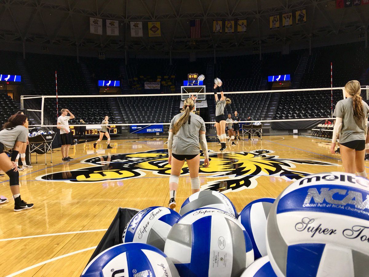 MizzouVB's tweet image. Hello, Wichita. 

The 🐯 have arrived!

#MIZ #ShowMe