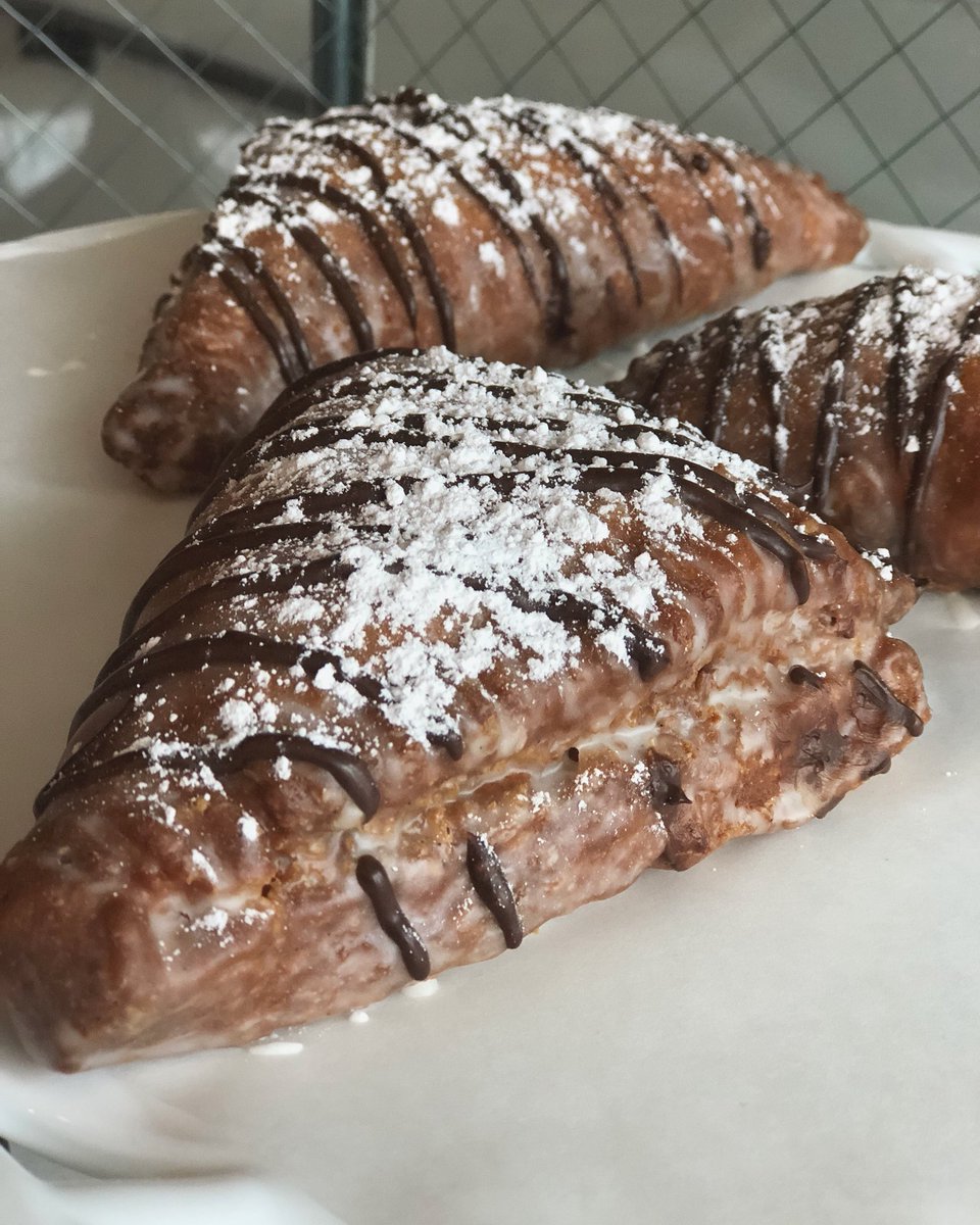 CAREfully crafted.

Coffee. ☕️
Beer. 🍺
Doughnuts. 🍩

#LetsHotbox