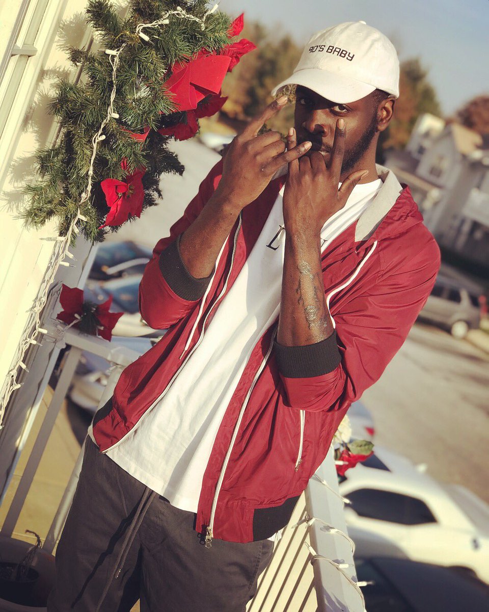lone_carnage's tweet photo. J U I C E 🥤#lonecarnage 🤟🏿😎 https://t.co/EZ1Ufe5Qf4
