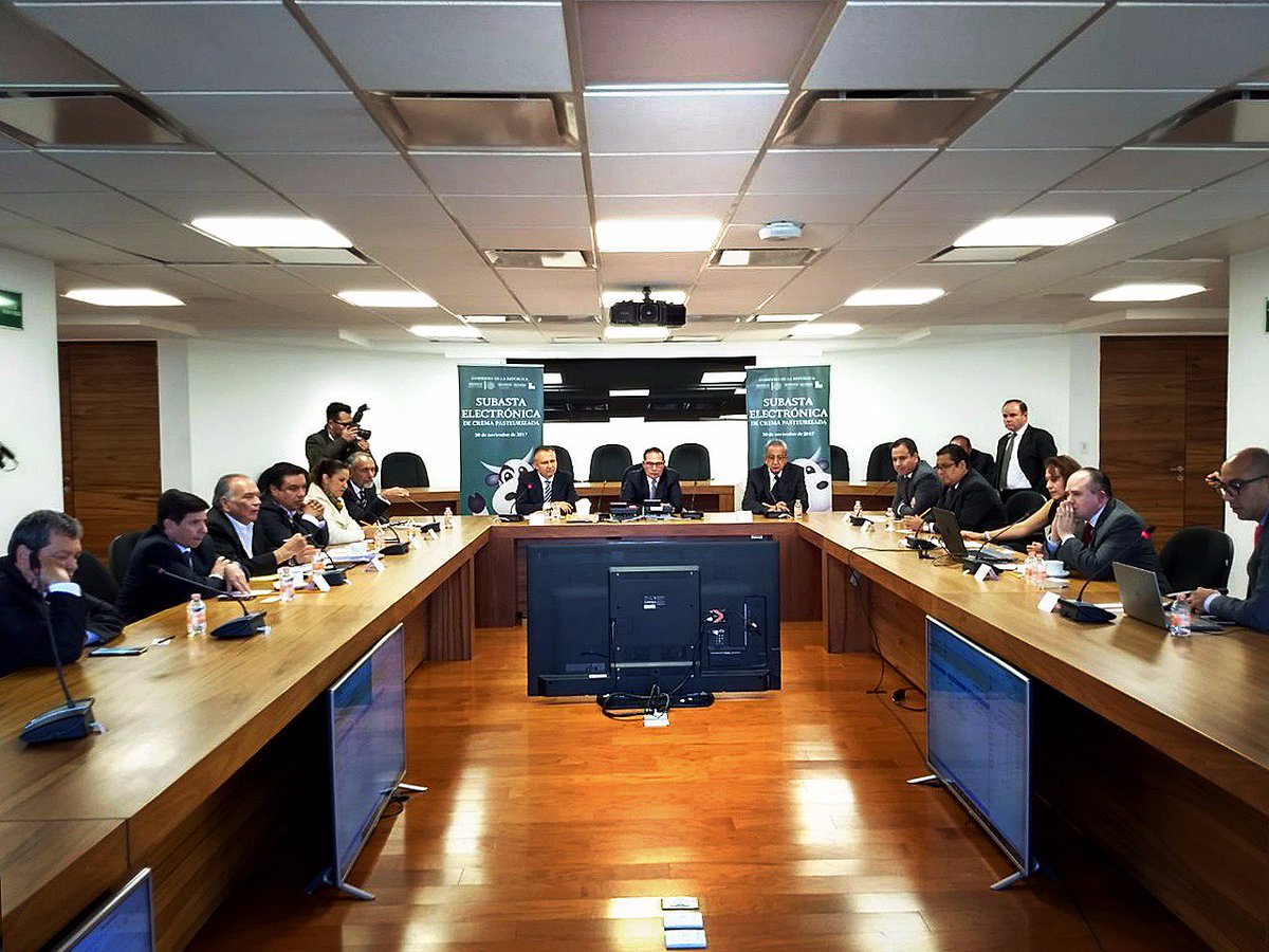 En 2016 @Liconsa realizó la primer subasta electrónica de crema, con la venta de 19 mil 700 toneladas y hoy es la segunda subasta electrónica de la Empresa Social #Liconsa.