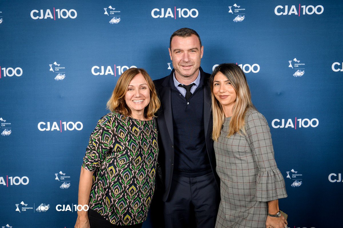PearTreeCanada's tweet photo. #ThrowbackThursday to meeting @LievSchreiber at @FederationCJA's #CampaignClosing! What an inspirational event! #CJA100 #proudsponsor https://t.co/wwmw3Ucpfz
