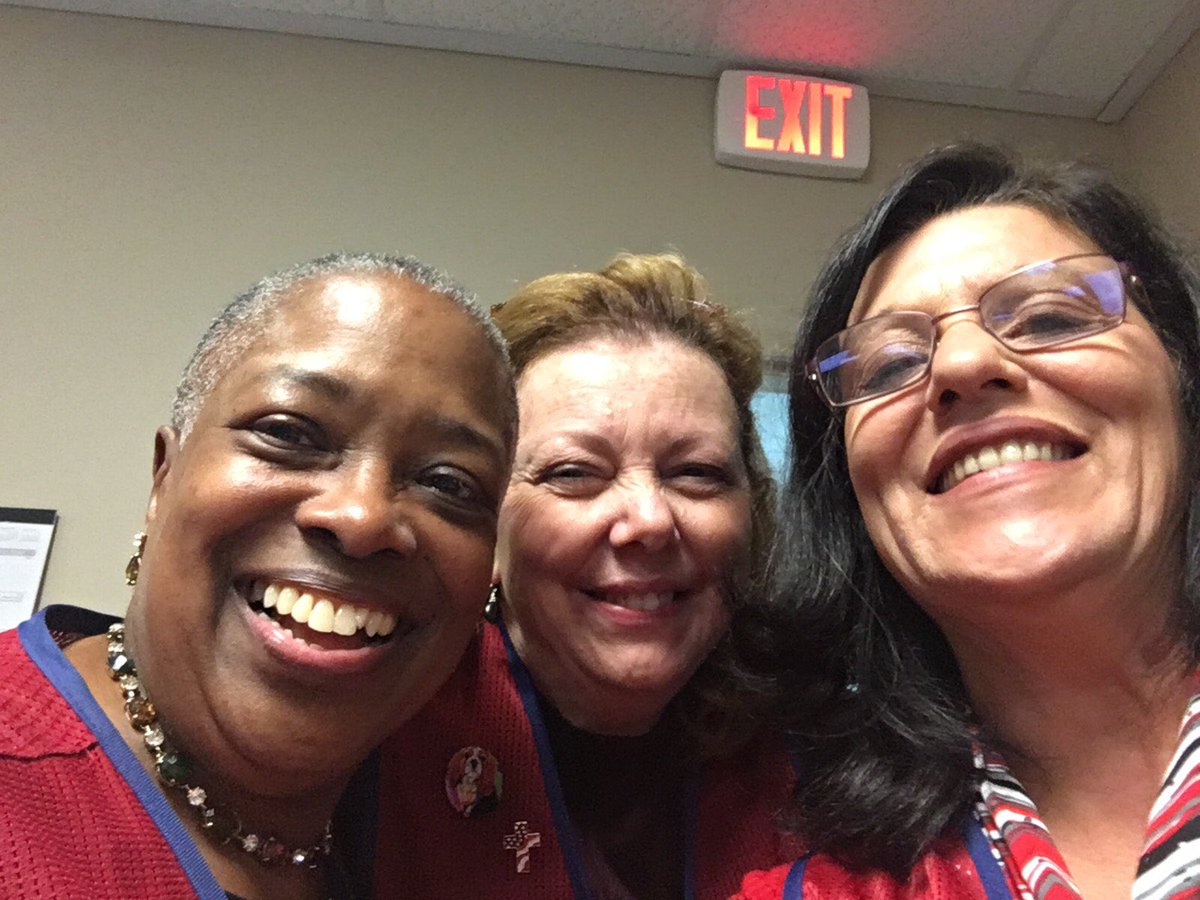 sharpe_sharp's tweet photo. Lowes Upsate hiring events. Getting ready for spring! Apply online at https://t.co/JxDjRNsS2o https://t.co/8s5SB1RBla