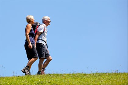 parachutecanada's tweet image. About 1 in 3 people over the age of 65 is likely to fall at least once every year. Parachute wants to help implement #fallprevention strategies as our Canadian population ages. #PreventFalls2017 
Learn more parachutecanada.org/falls