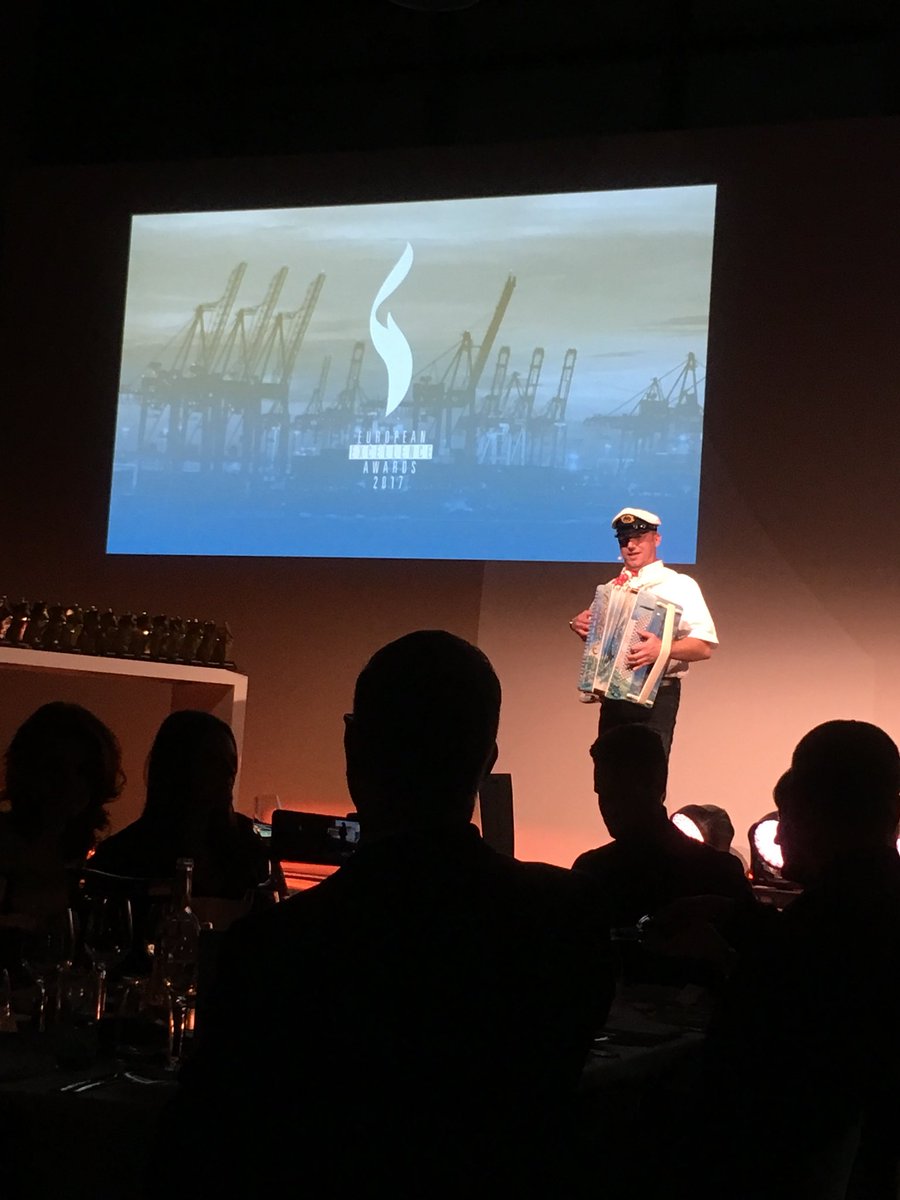 aka_Efu's tweet photo. #EEA2017 https://t.co/Th60GrFjgI
