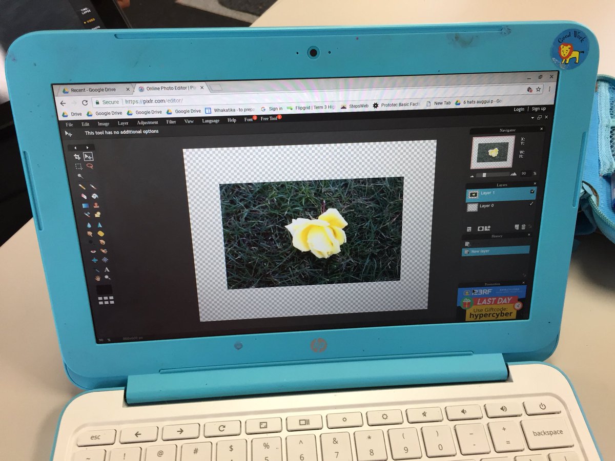 nixoneagle's tweet photo. @Twyfordnz7 using https://t.co/FtxeAsJG4s to edit photos for #geniushour projects #whakatika #studentagency https://t.co/obDi68JIFW