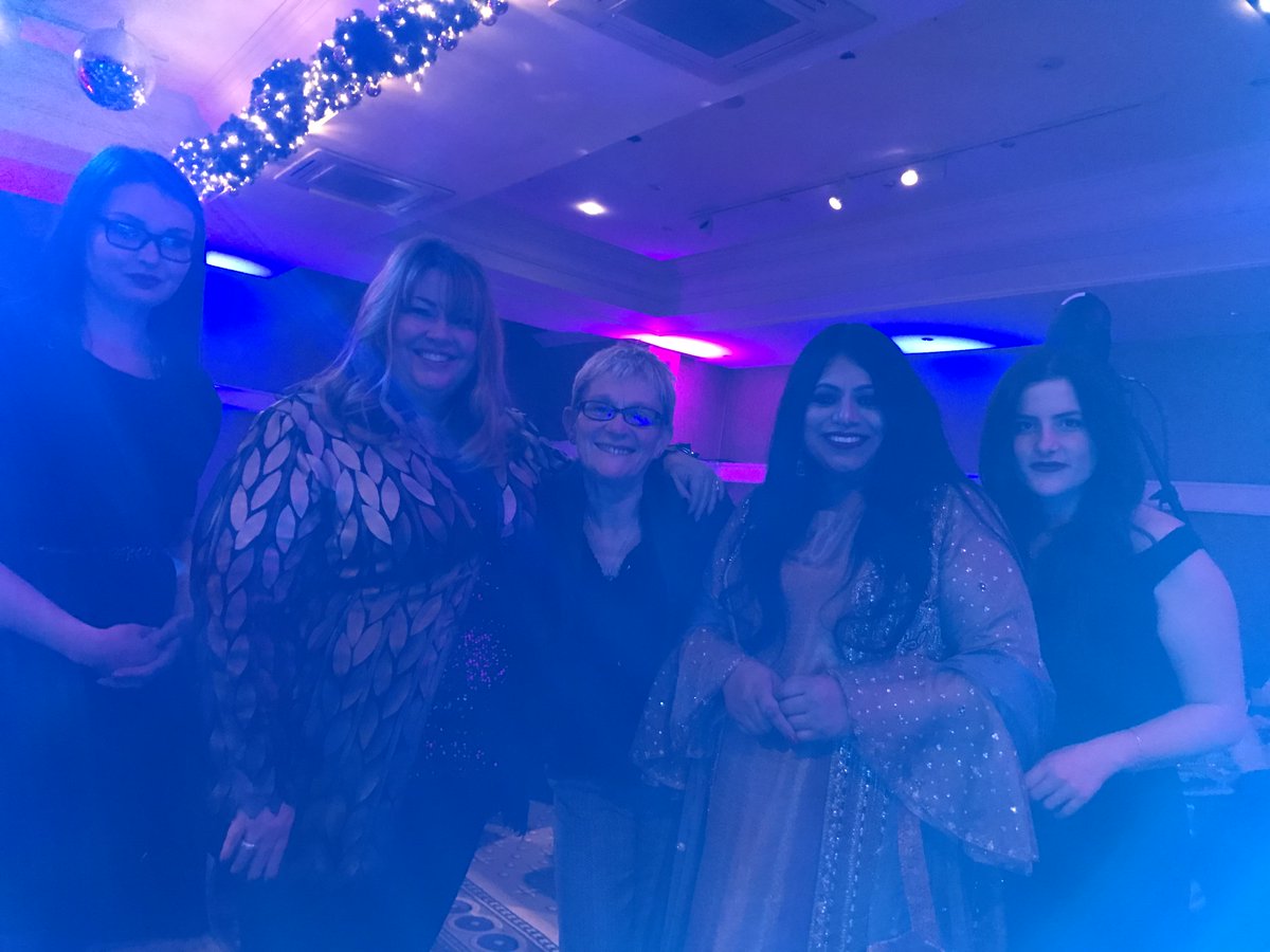 gdptweets's tweet photo. Team GDP at @EiDAWARDS 2017! Such an amazing night! Anticipating the announcements of the Awards of the night! Fingers Crossed! All the best once again @FarrahGDP #Eida17 #TeamGDP @LALAUK https://t.co/yXRVFeo0HE