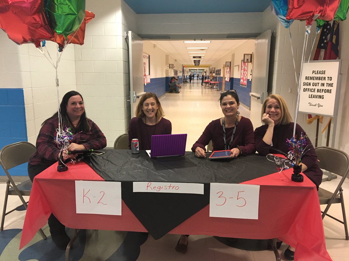 lisbethfillard's tweet photo. #twinning at ELL night. https://t.co/kNuv8zU9lz