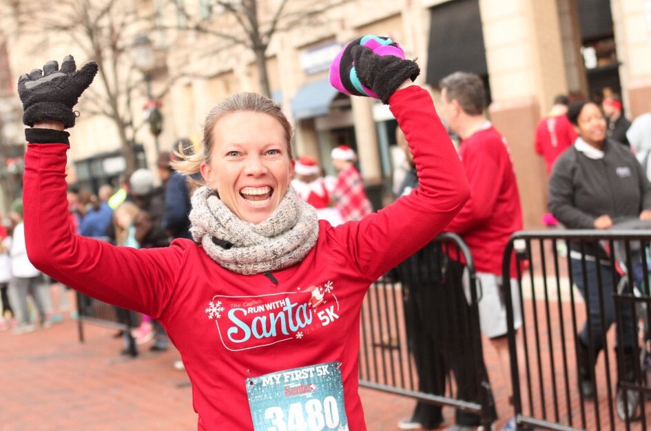 PRRaces's tweet photo. #RunWithSanta5K is THIS Sunday! Join the fun. Online registration closes Friday, 12/1 at 8pm! https://t.co/Votw7Odu04 🎅🤶 https://t.co/7CCcCYFJ8W