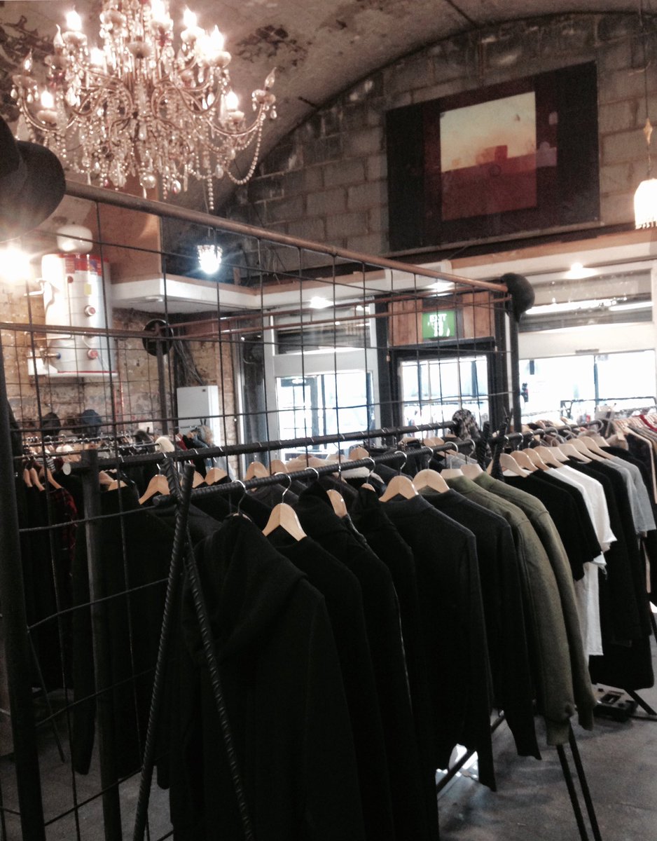 Opening from Tomorrow
Men&amp;Women
New Korean&amp;Vintage
In Cambridge Heath Rd