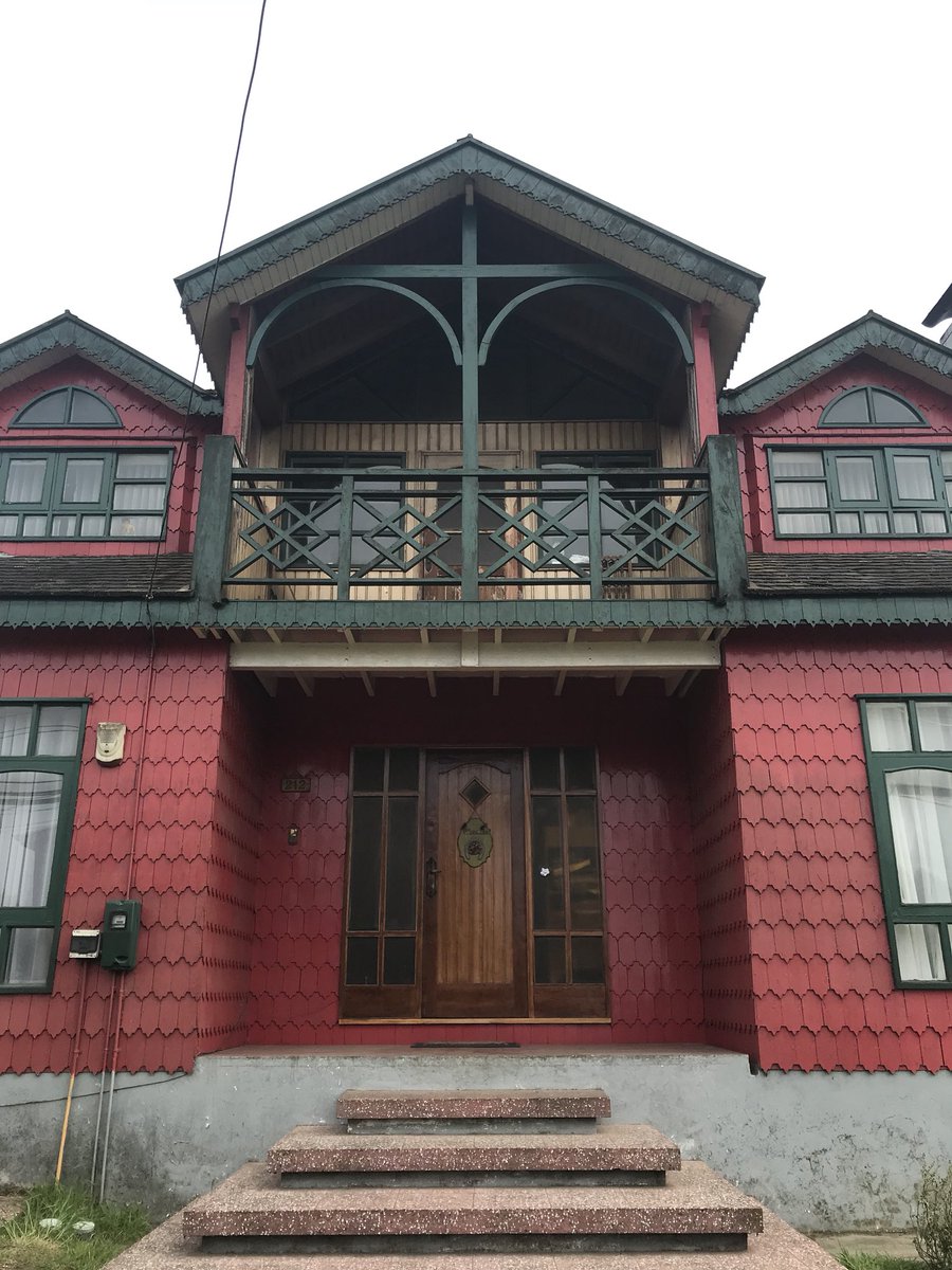 itsasma11world's tweet photo. Les maisons colorées de #Chiloé. So #kitch !!! https://t.co/kZ0XE3kuGW