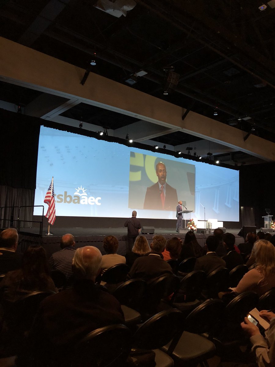 CSBA_Now's tweet photo. CSBA CEO & Executive Director Vernon M. Billy discusses the school district reserve cap #SB751 repeal & other issues important to board members #csba #aec2017 https://t.co/LWUC9JdatW