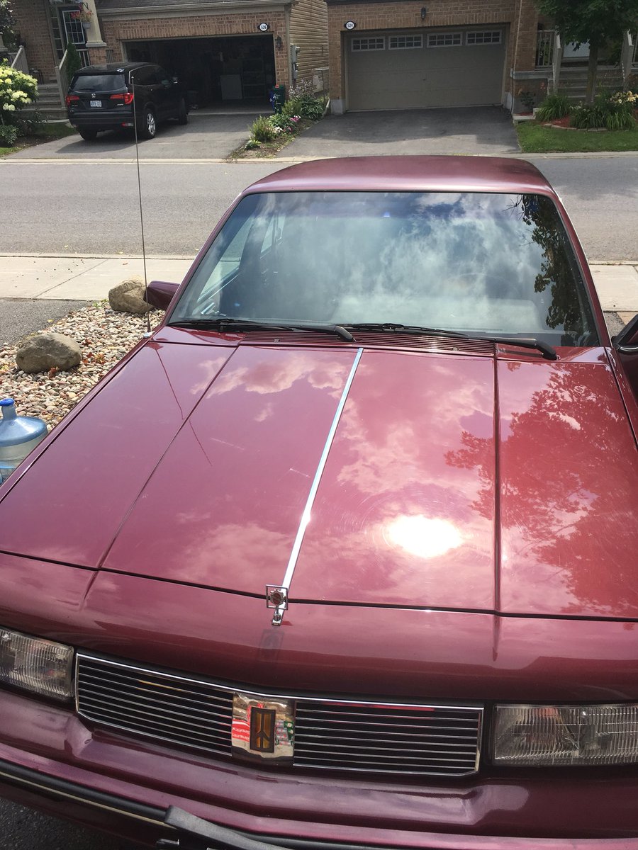 BigDsDogHouse's tweet photo. Selling My 1988 Cutlas only 67,000km $2,000 https://t.co/R4CUzVBr7T