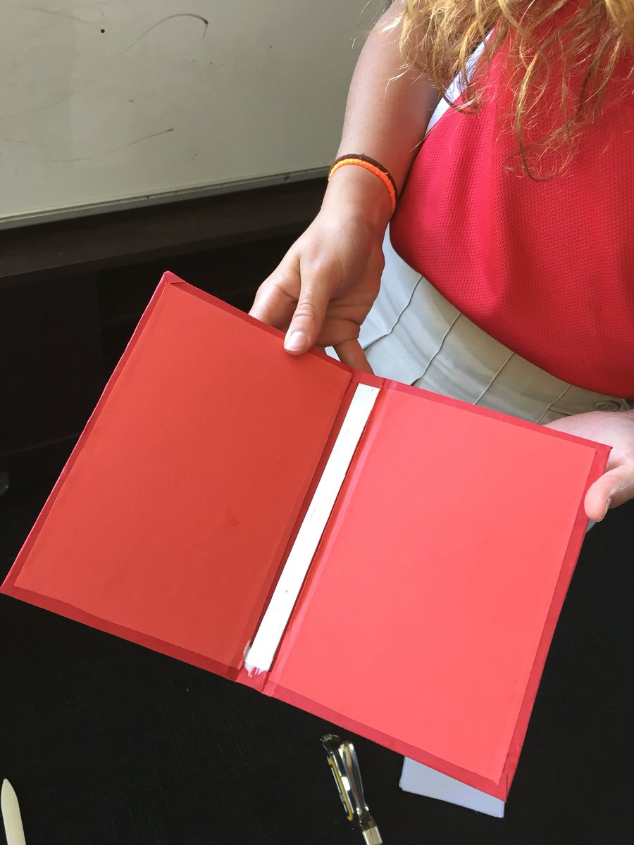nixoneagle's tweet photo. @Twyfordnz7 investigating #bookbinding for #geniushour #whakatika #studentagency https://t.co/Bgv7xcZhjT