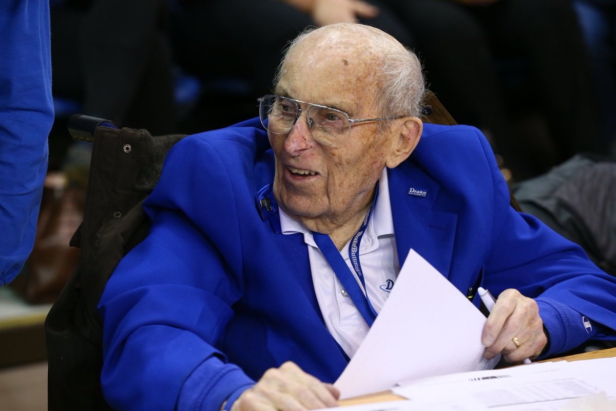 mahonsports's tweet photo. .@CoSIDAnews lost a great one today with passing of legendary 100-year-old #PaulMorrison, longtime SID & historian @DUBulldogs. Attended 1st #CoSIDA Workshop in 1958 & inducted into CoSIDA Hall of Fame in 1974. #MrDrake https://t.co/hYvu6cUIxu