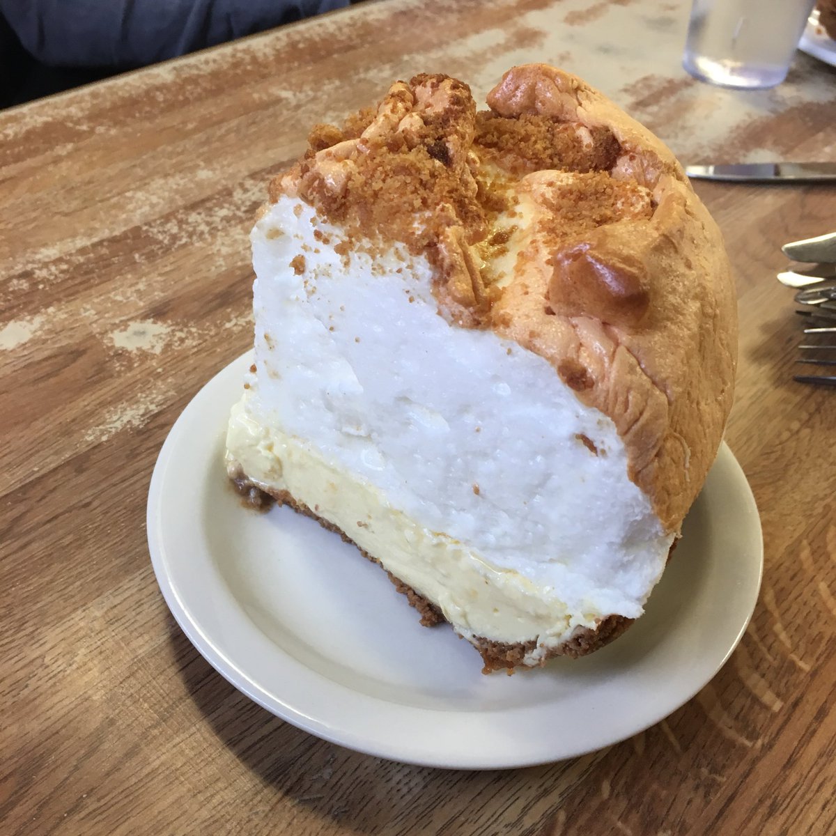 ElsbethMehrer's tweet photo. Oh Inglewood, how I love you. https://t.co/Q4Q8TWepV1