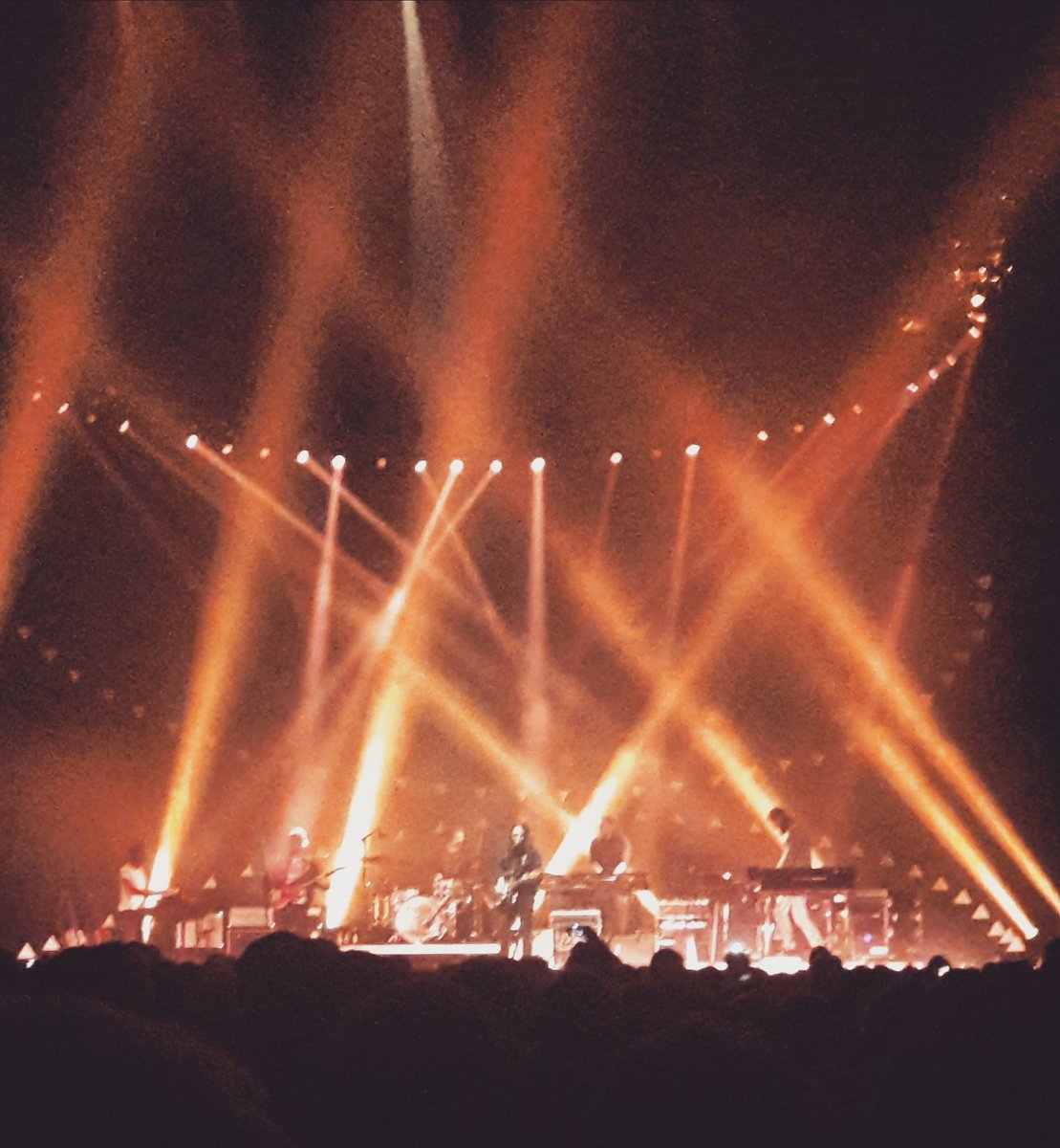 "Back in august", hebben we daar de eerste <a href="/pukkelpop/">Pukkelpop</a> headliner mister Granduciel? #pkp18 #thewarondrugs #vangilsengasten