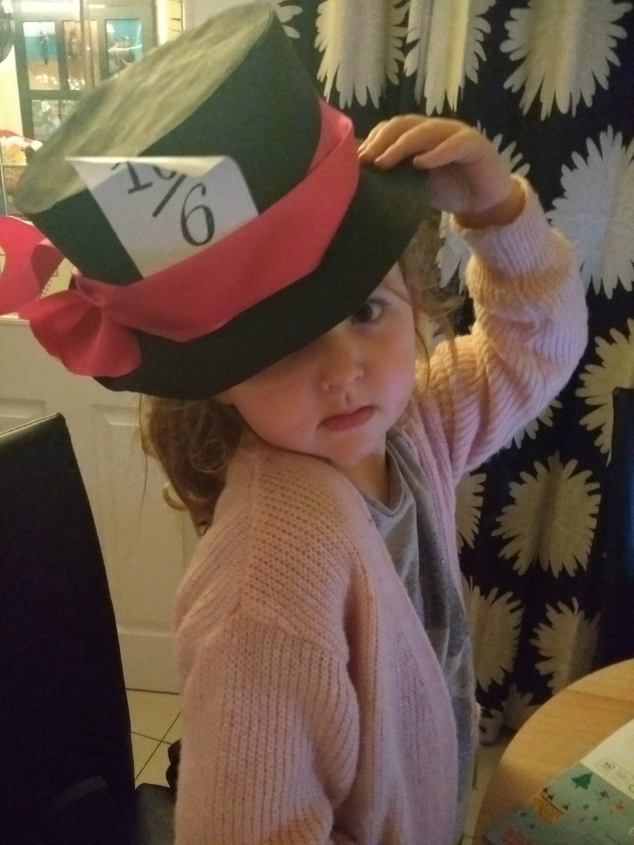 WBurghPrimary's tweet photo. Eva created a t-shirt inspired by @roald_dahl The Enormous Crocodile and re-enacted the futterwhack from Alice in Wonderland. I believe she’s loved this week and has been reading loads!! #BookWeekScot #WillybugsReads #BookDares https://t.co/nFDkqFtdBI