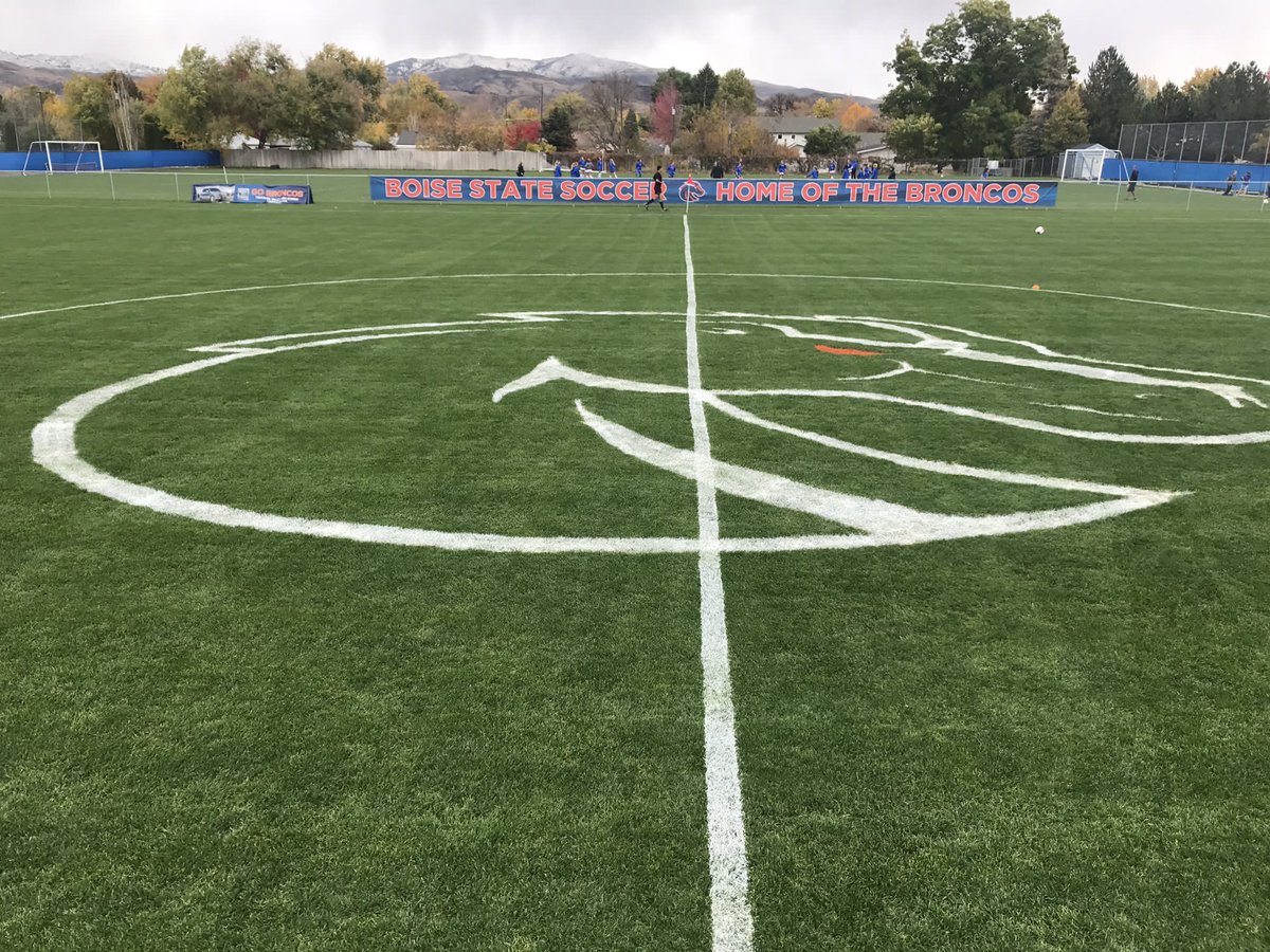 apple_haley's tweet photo. I am so grateful for all of my family, friends, and coaches who have supported me through this process... I am excited to announce my verbal commitment to play soccer for Boise State University!
#gobroncos 🐴💙⚽️ https://t.co/OboD2SKLEo