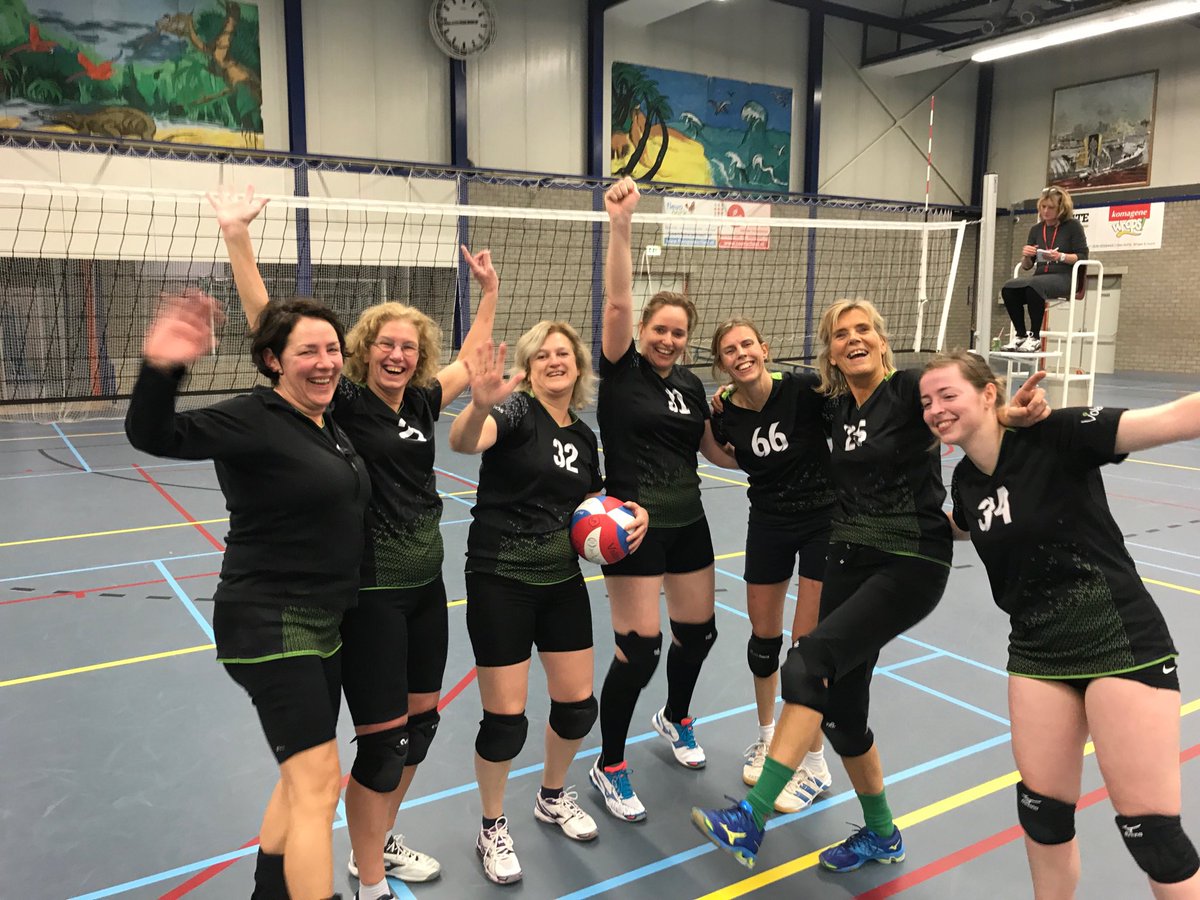 Kampioenen!! Gefeliciteerd Dames3!