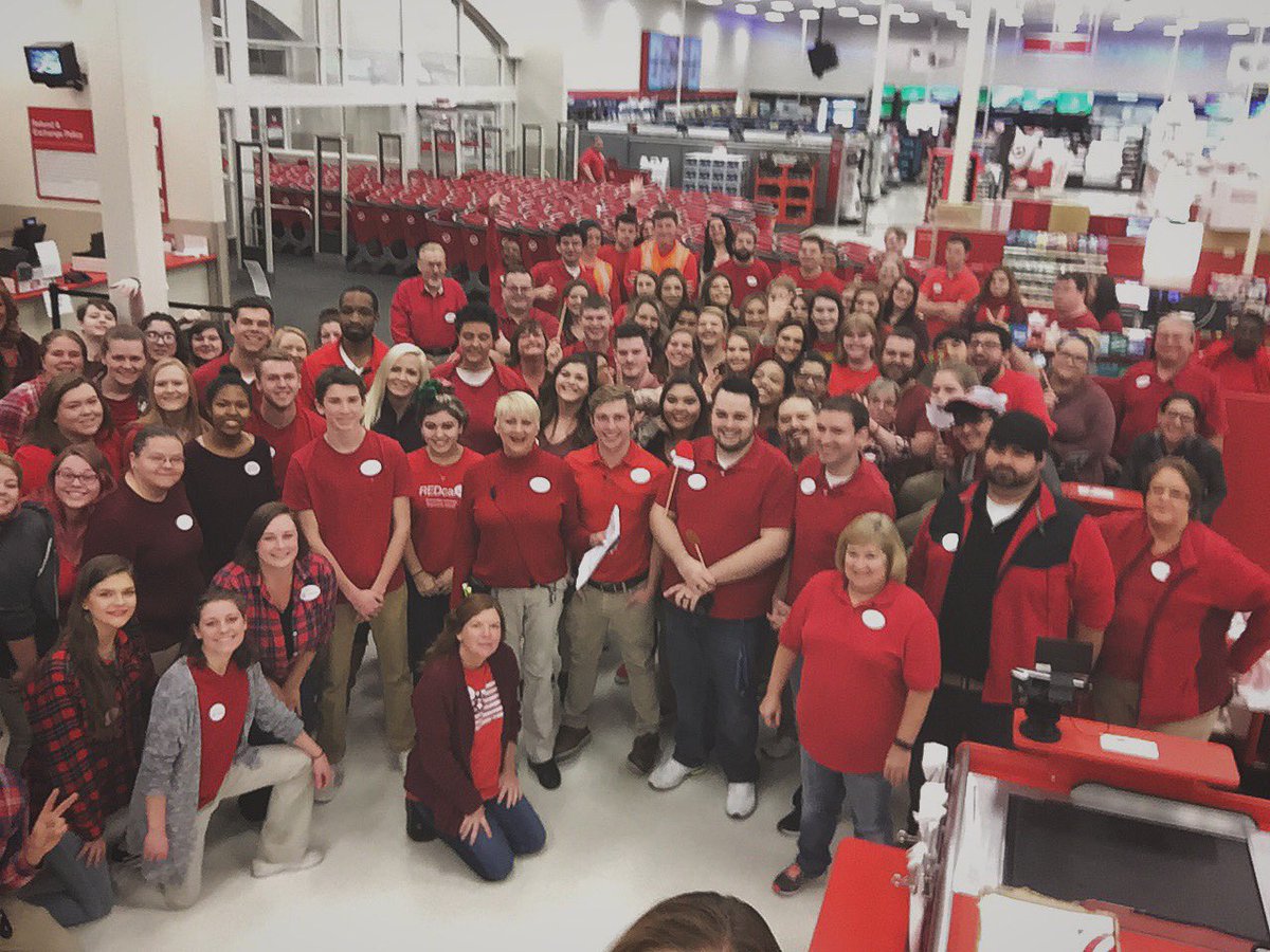hellomykeebunch's tweet photo. A week late... but this crew killed it! #TheCreek https://t.co/tn86BTNsbP