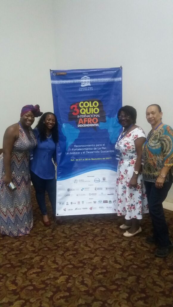 3ColoquioAfro's tweet photo. Lineamientos equidad de género en el marco de la salud mental: prácticas
ancestrales usadas por las mujeres afro para la sanación, en época
de postconflicto y reconciliación: SE VALE SOÑAR #3COLOQUIOAFRO @marcia0815 @el_cuervoro @zumayers @Esaudu @MatambaRevista @MujeresAsfalto https://t.co/jWy7CeaUkN