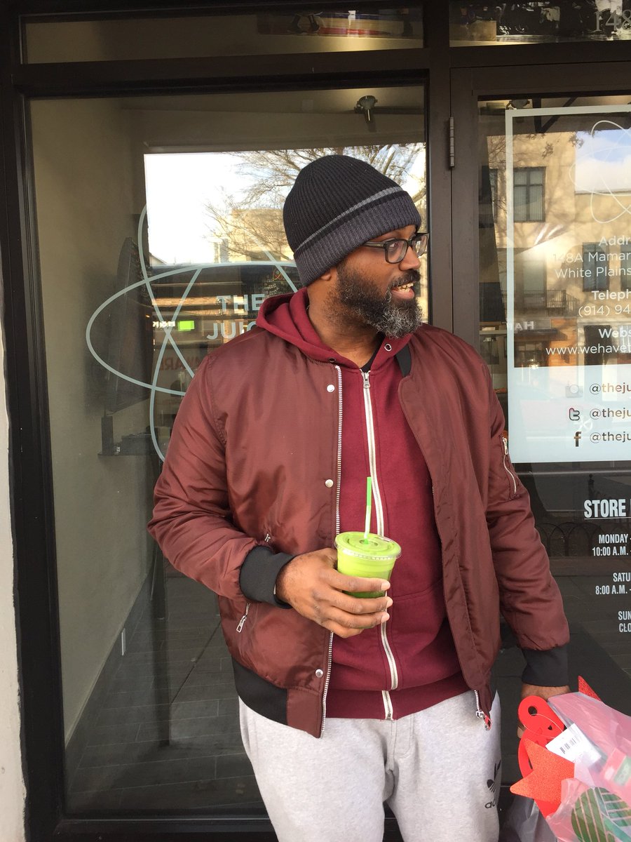 menstyletoday's tweet photo. Needed to re-energize with a green juice at @TheJuiceLabNY while shopping with @lalecox #thejuicelabny https://t.co/RHHVdOGcgX