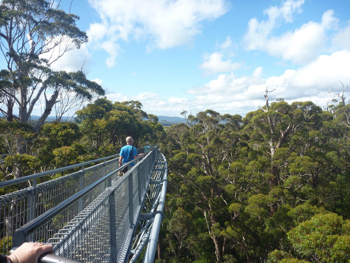 A thirst for adventure but still love a bit of RnR on your holiday? Here's 10 things to do @AustraliasSW #IM703WA bit.ly/2zHkrcJ