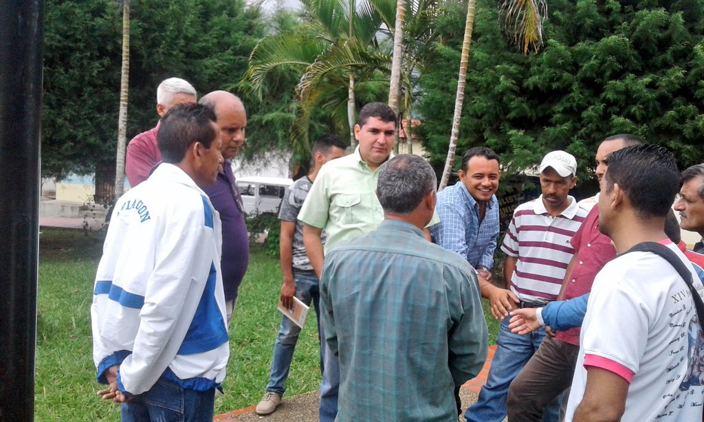 PsuvJcs's tweet photo. Hoy tuvimos la Visita del Protector del Estado Merida, el Camarada @JEHYSONGUZMAN en el Mcpio Julio Cesar Salas. https://t.co/VPOS3WlRWq