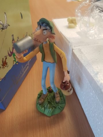 BfieldAuction's tweet photo. starting #bid £35 for Dahl collectable figurine – designed by Robert Harrop - This "fantastic" figurine Bean is a character from the story Fantastic Mr Fox, the figurine is in excellent condition and is fully boxed.
 @RoaldDahlFund  @roalddahlmuseum
https://t.co/ZbrIsbmTvx https://t.co/032swyFI6B
