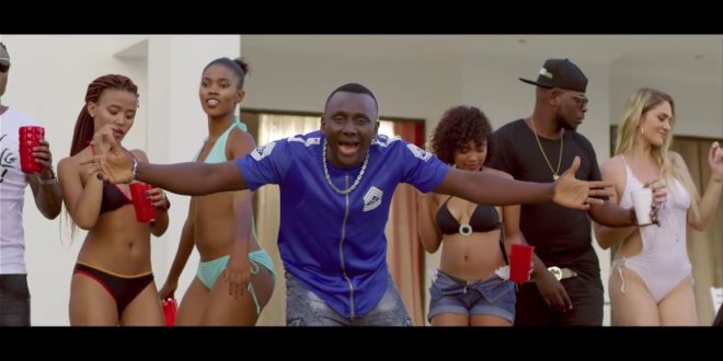 jcabeats's tweet photo. ICYMI: Giver Boi throws a legendary pool party to remember for his “Putu, Putu” video – @GiverBoi https://t.co/DXQAFTu2Q1 https://t.co/IBH1nWuHwG