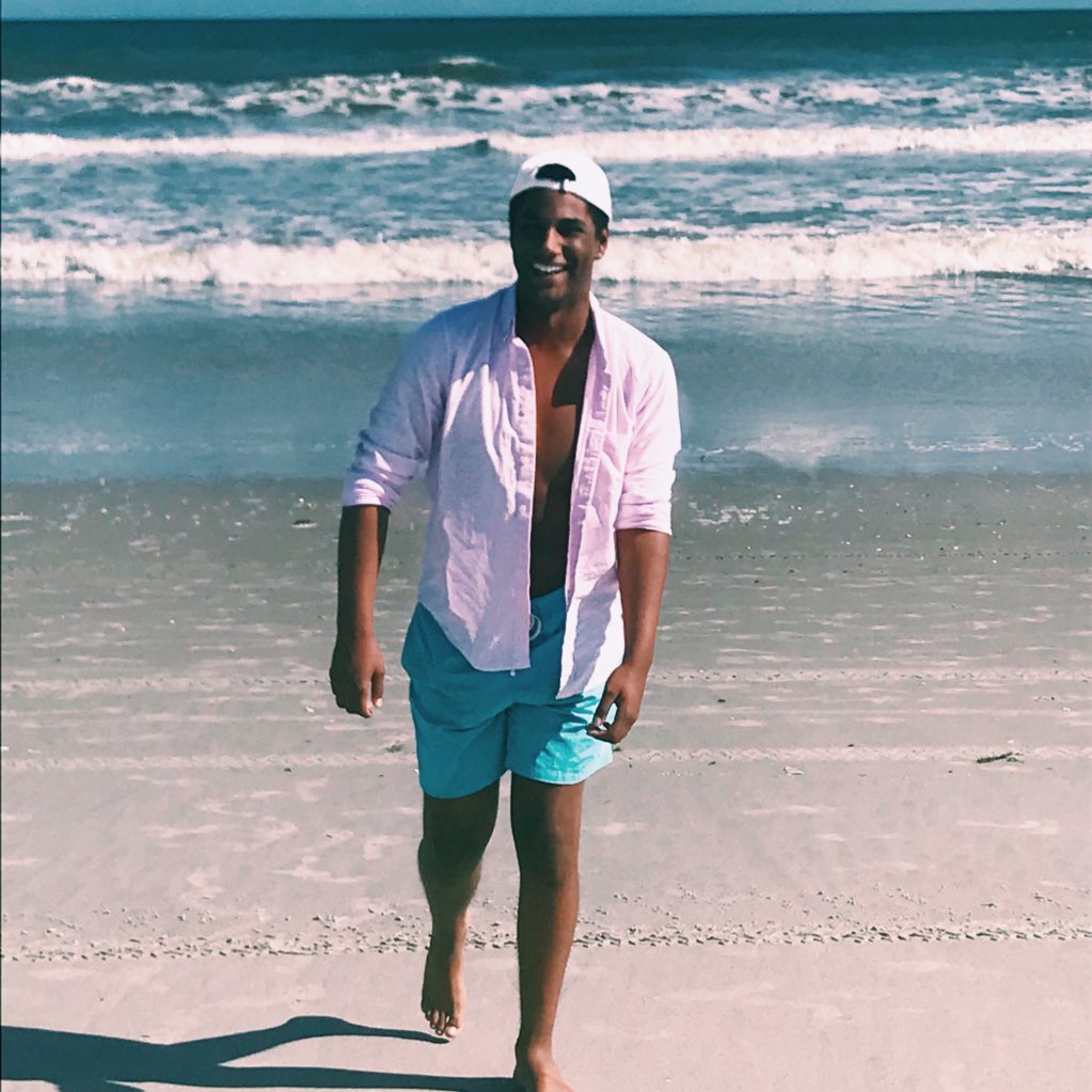 vanvsteven's tweet photo. #NewProfilePic https://t.co/qmBWQ6KCIr