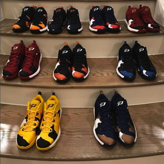 CP3's tweet photo. Different colors. Different Colleges. ONE family. #TeamCP3 #CP3XAE https://t.co/zxQDq0VPAN