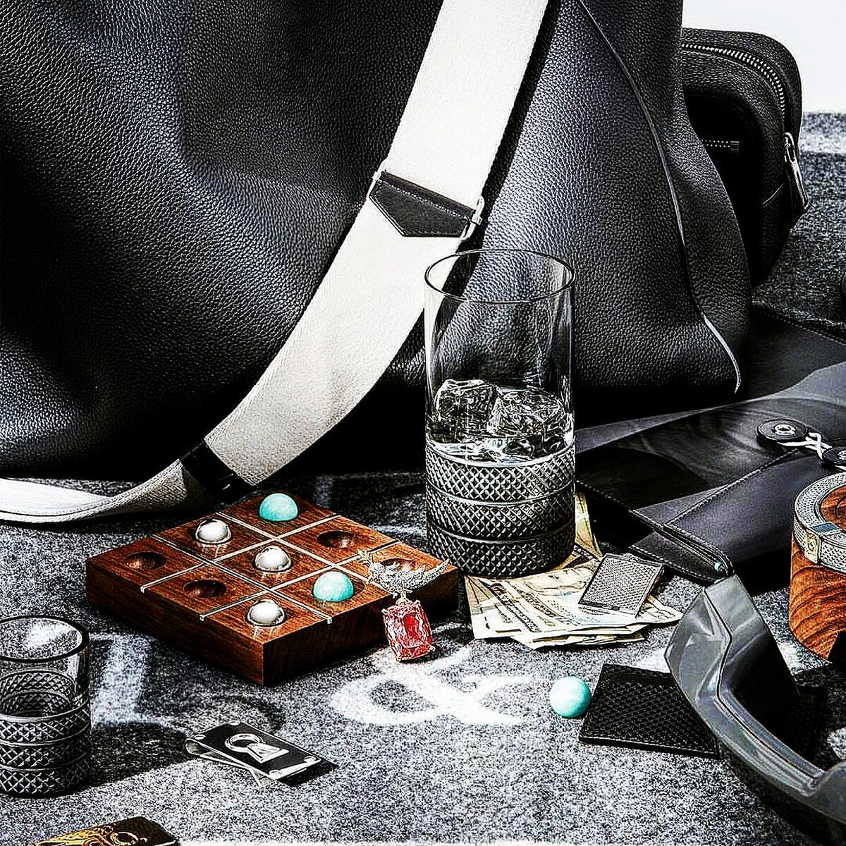 blaqelite's tweet photo. Thursday is Game Night for the JetBlaQ Team.

#LouisVuitton https://t.co/AcpZ50zfdH