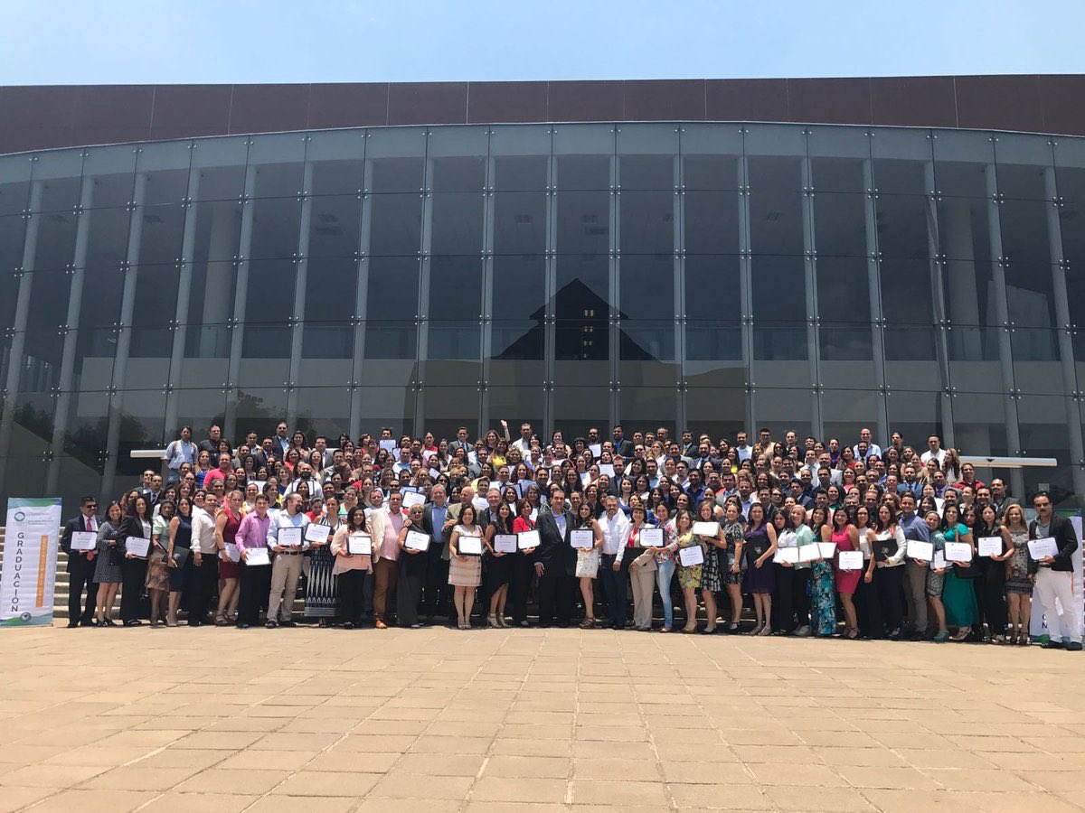 odessaparada's tweet photo. @PacoAyon gracias por las gestiones realizadas para que Directivos de Jalisco realizáramos el Diplomado de Líderes Educativos Transformadores en el Tec de Monterrey @SecEducacionJal @garamda74 @teresitag1 #EducacionAyonJaliscoAvanzo #DRSECostaSierra https://t.co/mFBe50BfW6