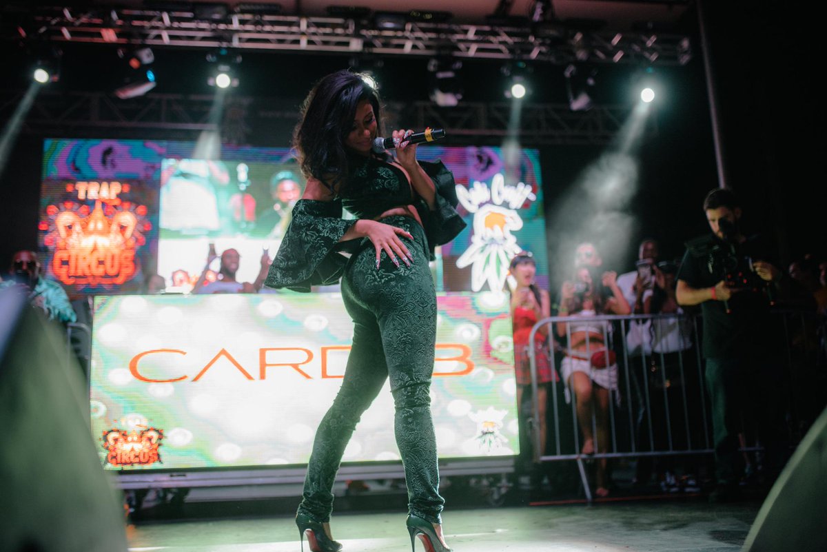 revolttv's tweet photo. These is bloody shoes! @iamcardib | 📸: @arrogantwatcher https://t.co/kfJnuHJoHl
