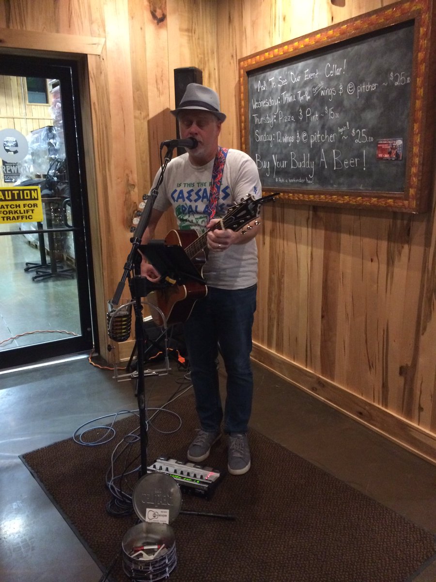 emilycuse8486's tweet photo. #LiveMusic happening right NOW #EmpireFarmBrewery @empirebrew @empirebrewSloMo @empirebrewjon @EmpireBrewTim @EmpireDKat https://t.co/mmmUZZpqZX