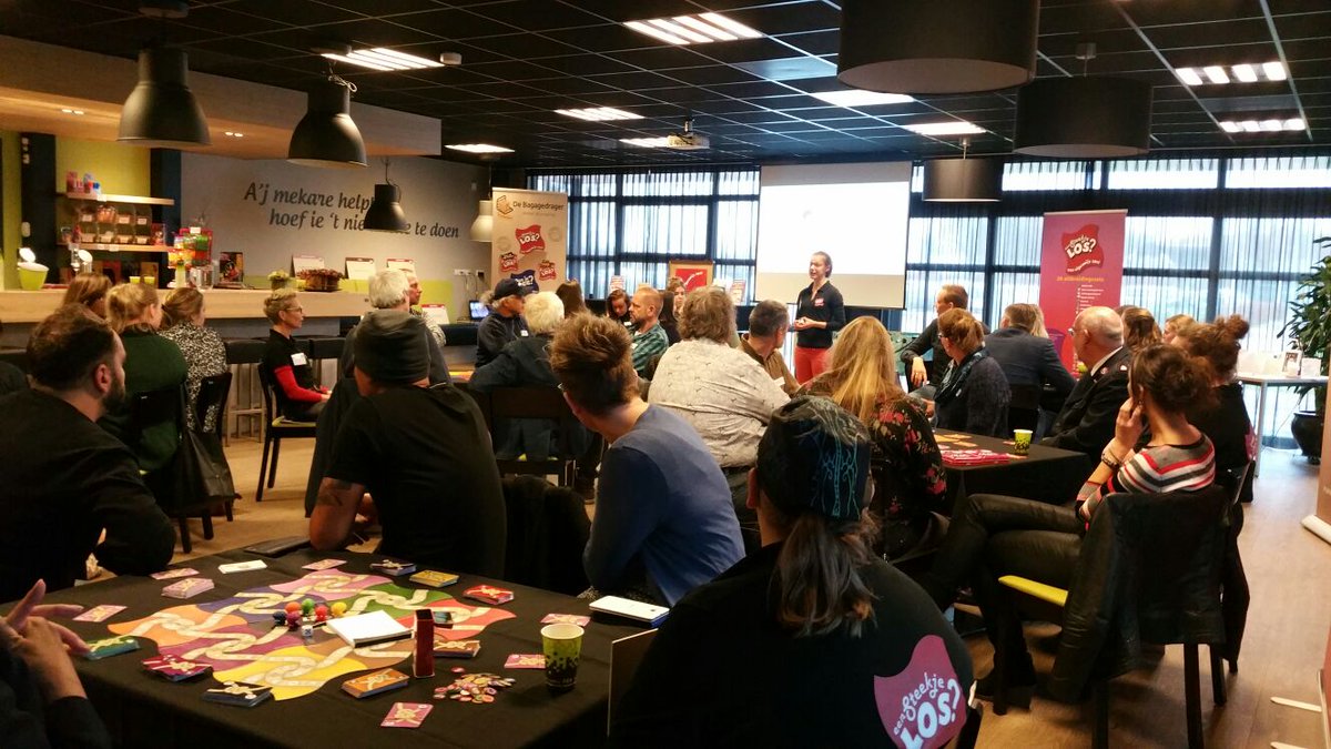 DeBagagedrager's tweet photo. Met 10 bagagedragers 16 interactieve workshops voor 300 medewerkers @Legerdesheils gegeven op 2 medewerkersdagen met thema #Herstel https://t.co/Cw4Yo9F1W7