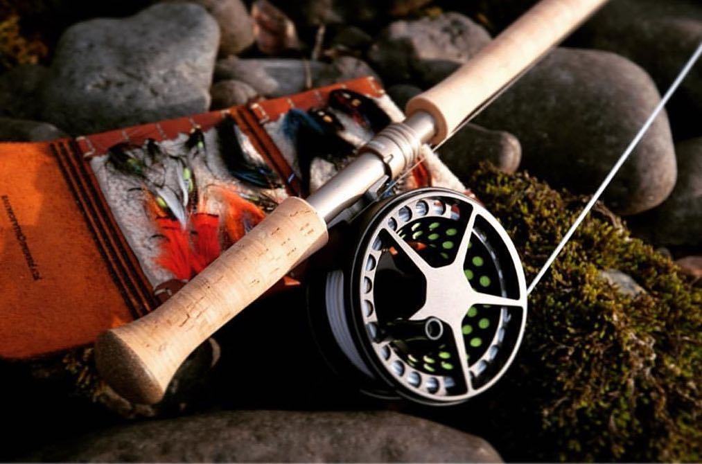 lamsonflyfish's tweet photo. ‘Tis the season! ⠀
📸: | @greendrakeoutdoors 👌⠀
⠀
#lamsonfleet #flyfishing #spey #twohanders #swingseason #scandi #skagit #swingtime #lowandslow #dowhatyoulove #keepitreel #getoutthere #flyreels #explore #thegreatoutdoors #madeintheUSA #theARX #waterworkslamson https://t.co/fqQv3JDpDN