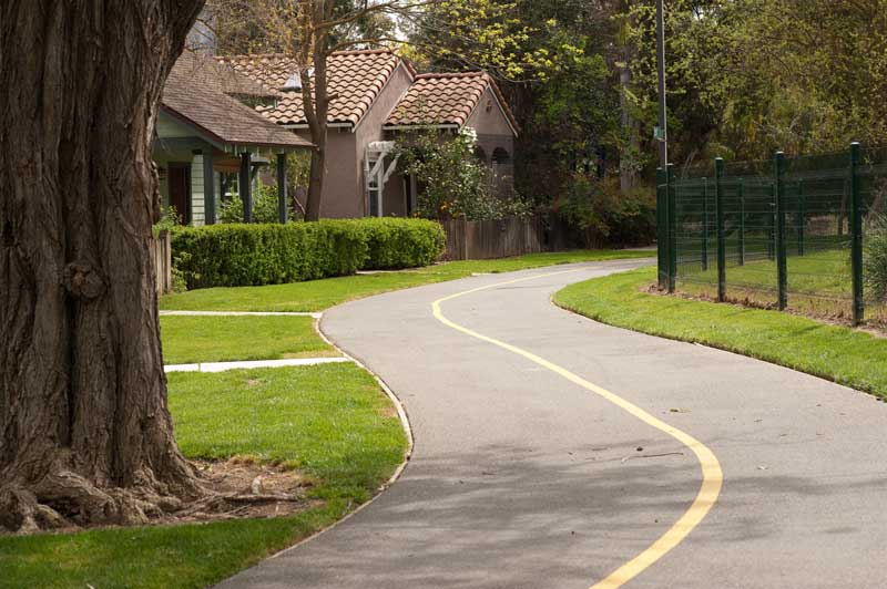 supremesecurity's tweet photo. Is your home at risk of being burglarized? Location matters! Close examination of the physical location of your house and its immediate surroundings can really expose vulnerabilities that impact the risk profile for a burglary. Read more... https://t.co/5q08SZTm5Y https://t.co/R12JFdCTNa
