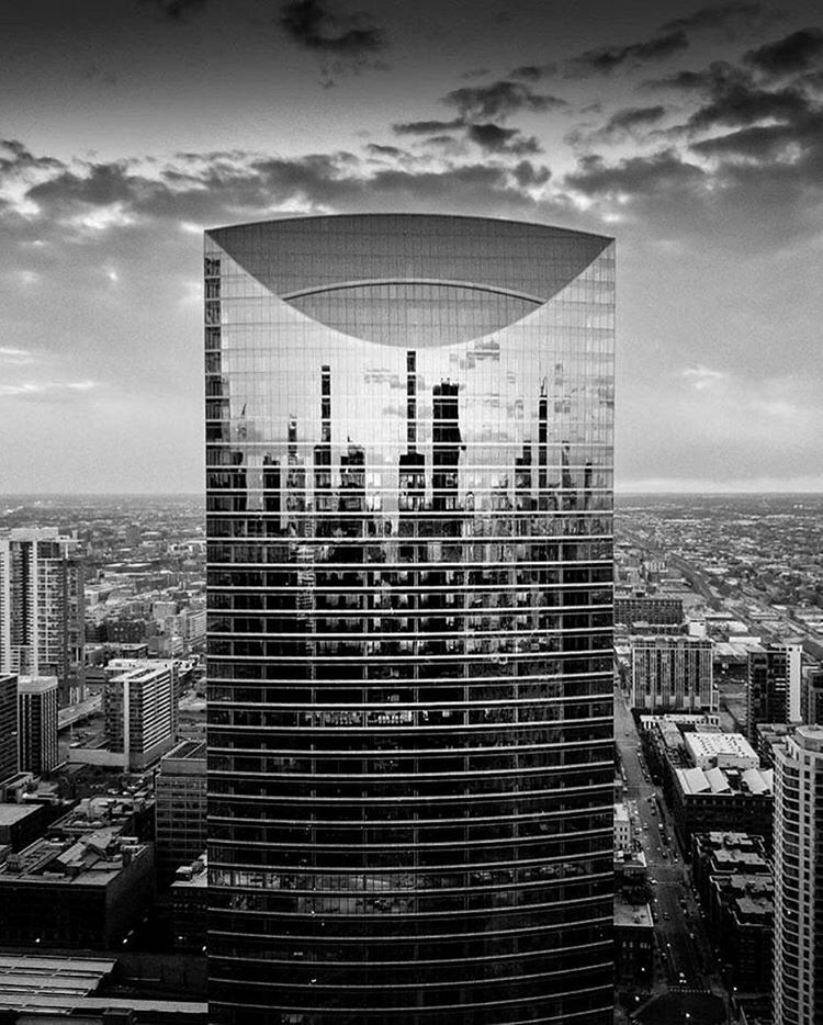 GameOfDronez_'s tweet photo. #gameofdronez Taking Time To Reflect - Chicago, Illinois 😎🔥🚁💨 Courtesy of @jasonmpeterso
#phantom4pro #phantom4 #aerialphotography #quadcopter #phantom3 #djiphantom #drones #djiphantom4 #dronegear #dronefly #aerial #dronestagram #dji #dronephoto #droneporn #djiglobal #dronel https://t.co/SrC10Jcqjo