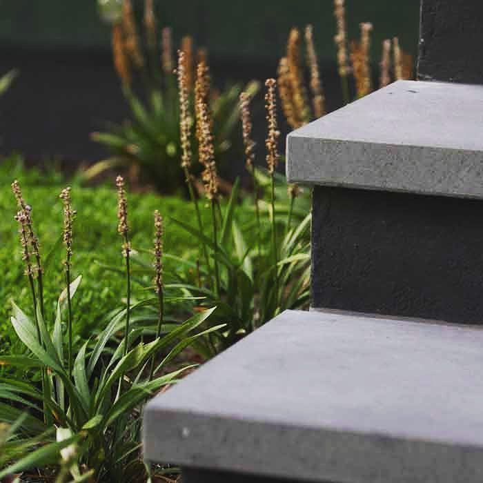 GraniteWorksAU's tweet photo. Some super neat Bluestone steps installed by the team at @ianbarkergardens - always a pleasure to work with such talented professionals. .
.
.
.
#graniteworks #naturalstone #landscapedesign #landscapearchitecture #pavingmelbourne #paving #pavers #melbour… https://t.co/wkzFKyhDxf https://t.co/fzK9Q2jdrS