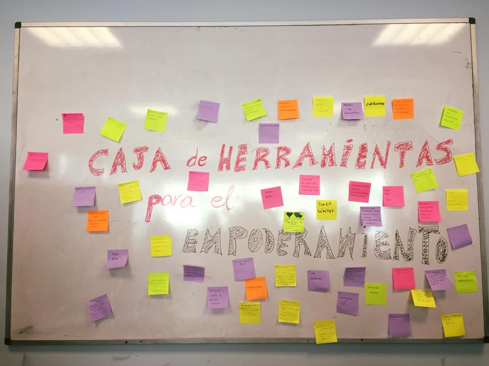 MentoresTalent's tweet photo. Así elaboramos en #ProyectoMarcela la Caja de Herramientas para el #EmpoderamientoFemenino @FYEAviles https://t.co/xb9zfwgwlA