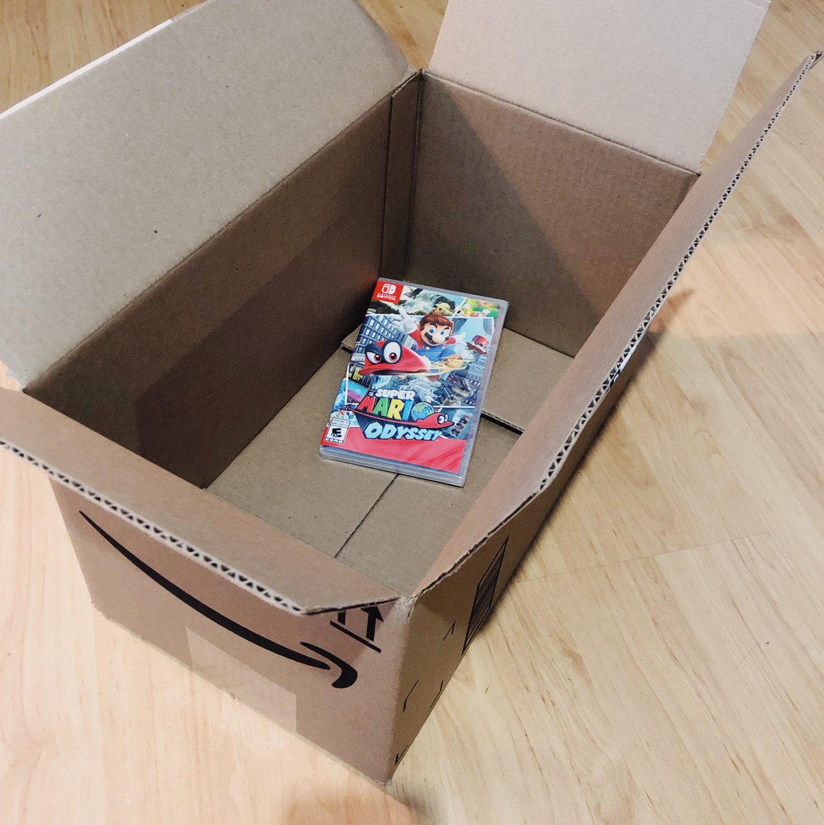 barrysduncan's tweet image. Dear @amazonca – we have to talk. Yours faithfully, Planet Earth. #shippingfail #wrongbox