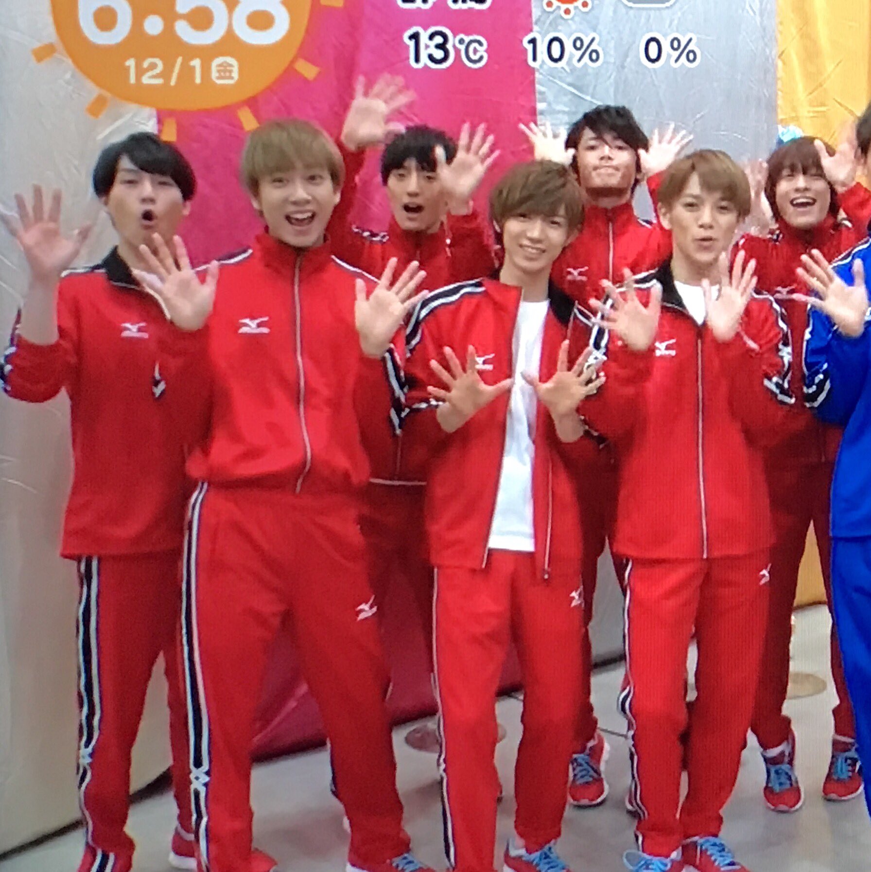 تويتر 桃 على تويتر ジャージの着こなしに個性出てるんだけど優勝はうみんちゅのジャージインです 田舎の高校生か T Co Jhpelq5o5m