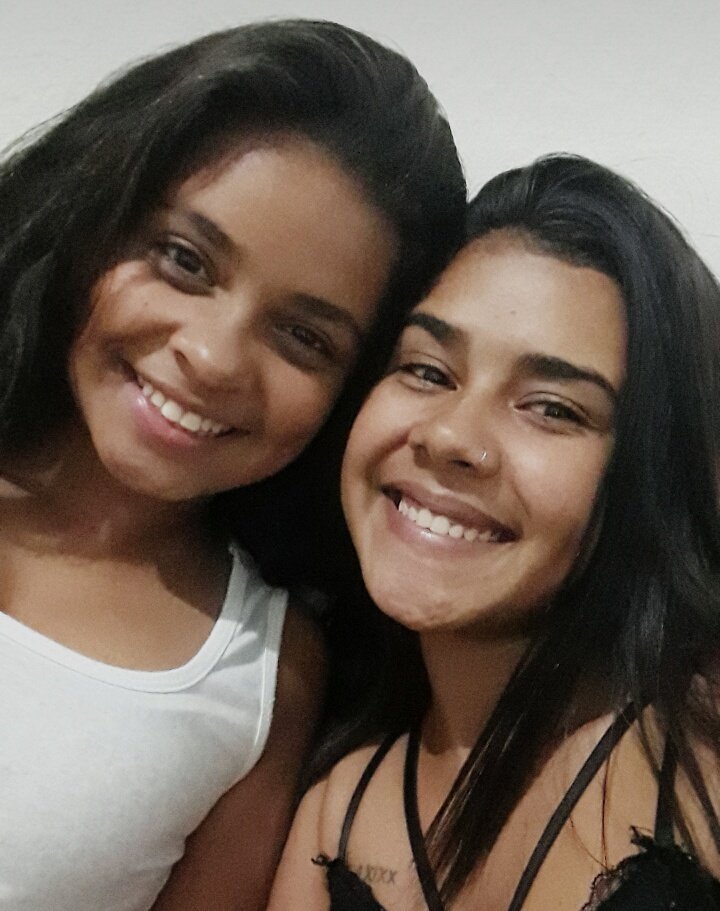 crf_aninha04's tweet photo. Na falta do q fazer... 💘👭 #nacasinhadamana https://t.co/TZreh2j7jp