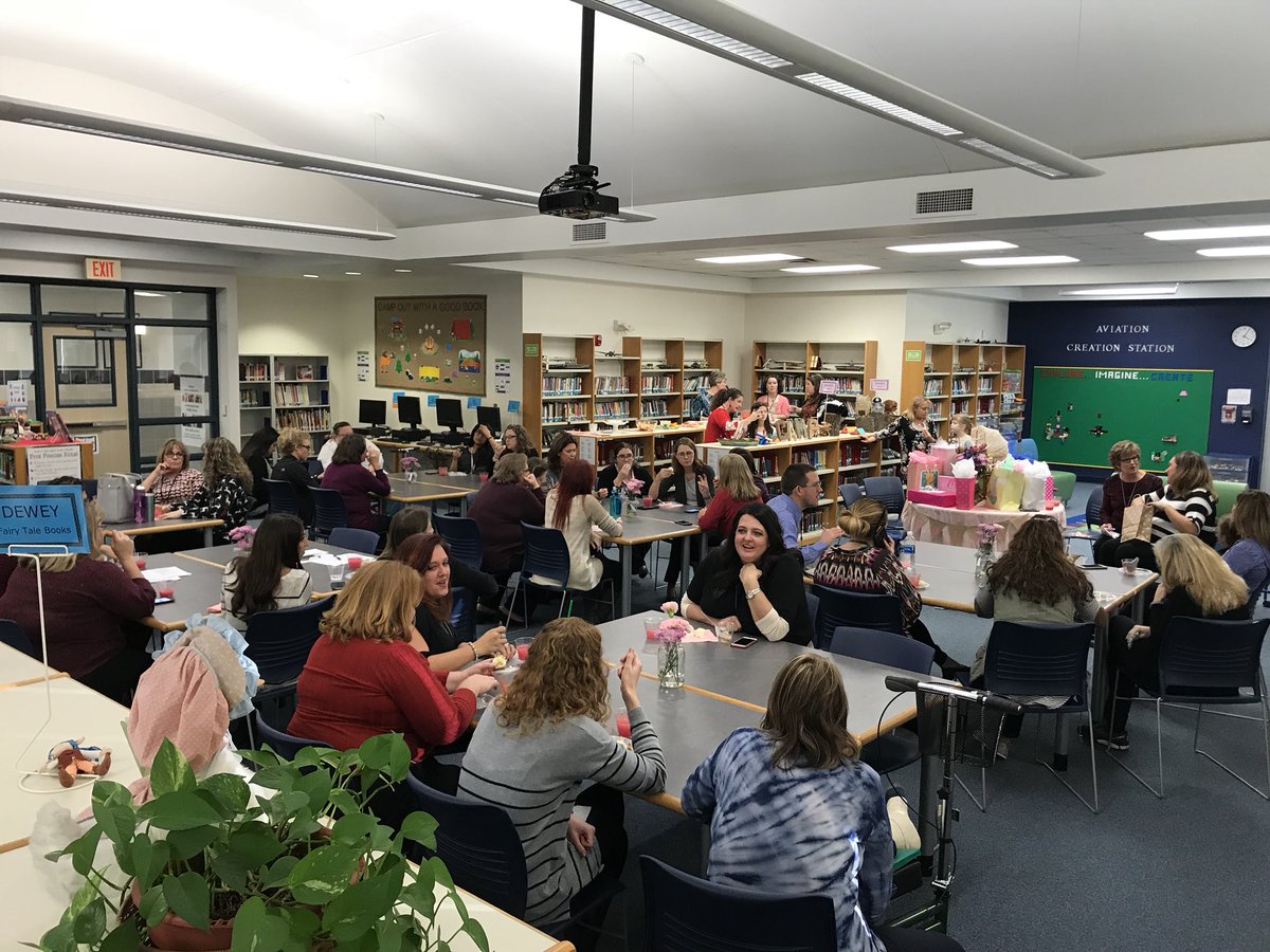 Linda_Gonzales's tweet photo. I am thankful to be an Aviator because we all support one another! #DietzBabyShower @AES_Aviators #ThankfulAviator https://t.co/BebTTh8DJl