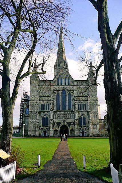 EdithMndez8's tweet photo. -Catedral de Estrasburgo, gótico alemán.
-Catedral de Salisbury, gótico inglés. @H_CulturaII_DG https://t.co/n4UZNddWwU