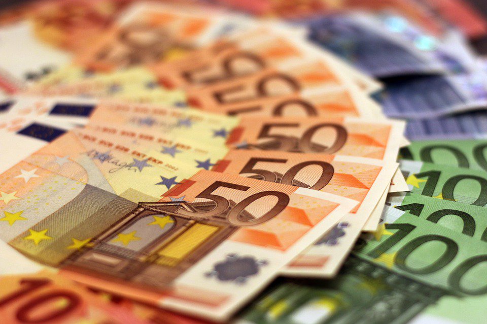 Nachhilfeprivat's tweet photo. Nebenjob als Student? Oft sucht man vergebens nach der Flexibilität die man sich wünscht. Das muss aber nicht so sein. StudentsPlus erklärt dir.. https://t.co/LrDVhMYorw #studentsplus #student #studium #nachhilfe #bonn #köln #düsseldorf https://t.co/1sZNbM7t1D